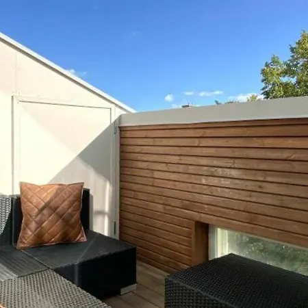 Elegant Penthouse Loft - Center Apartment *