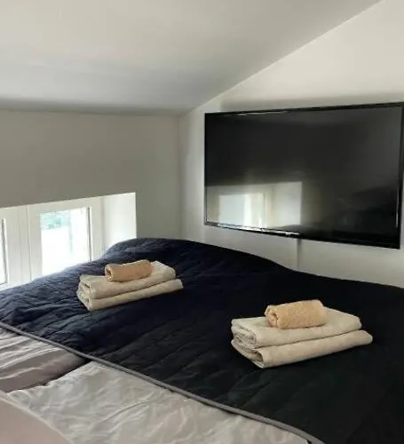 Elegant Penthouse Loft - Center Apartamento